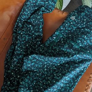 Lululemon Wunder Under 6 Green Print